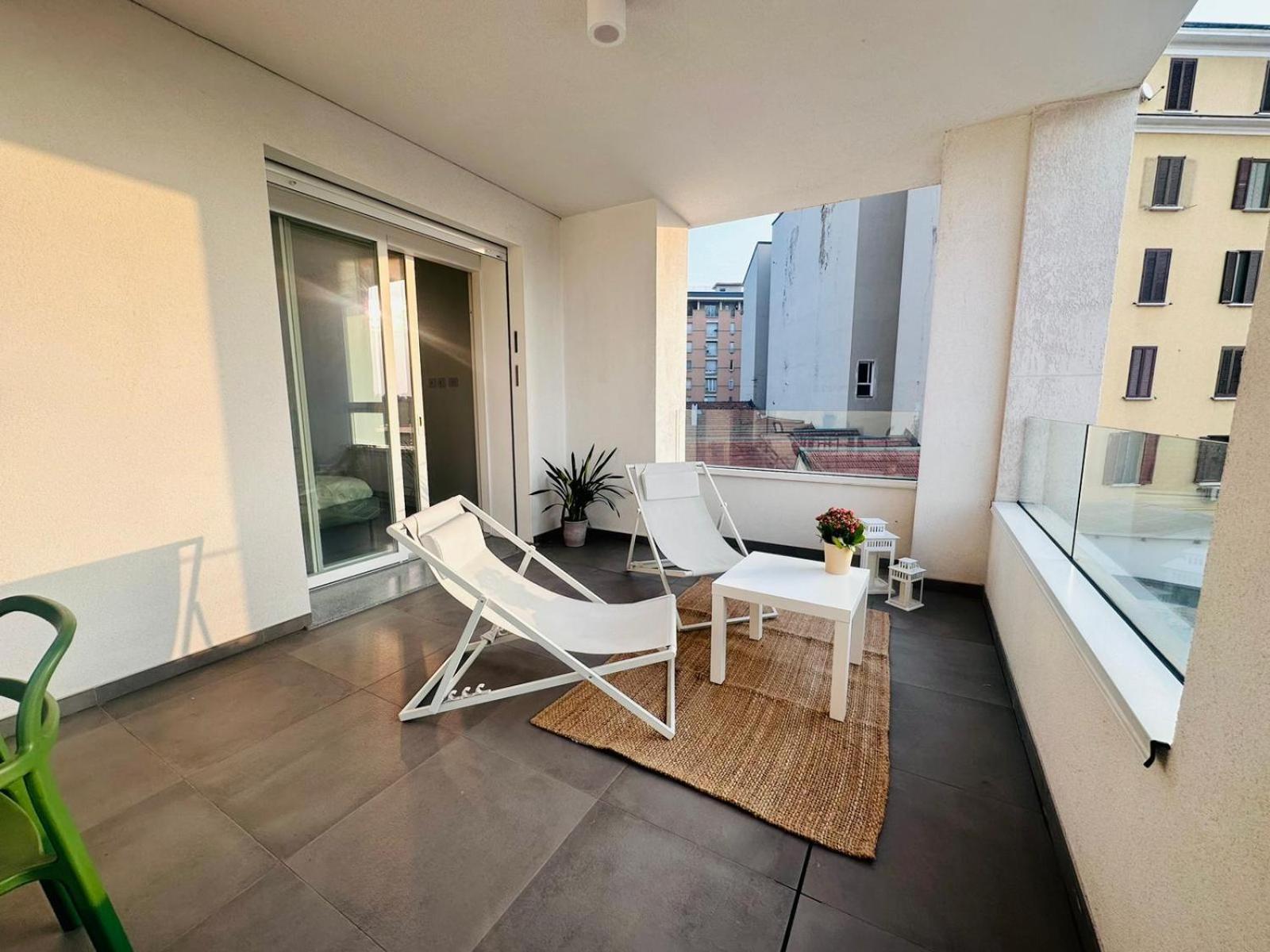 Lovely Terrace Apartment - Porta Romana District מילאנו מראה חיצוני תמונה