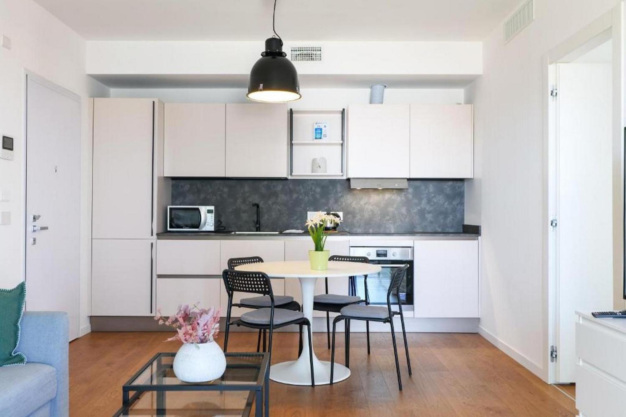 Lovely Terrace Apartment - Porta Romana District מילאנו מראה חיצוני תמונה
