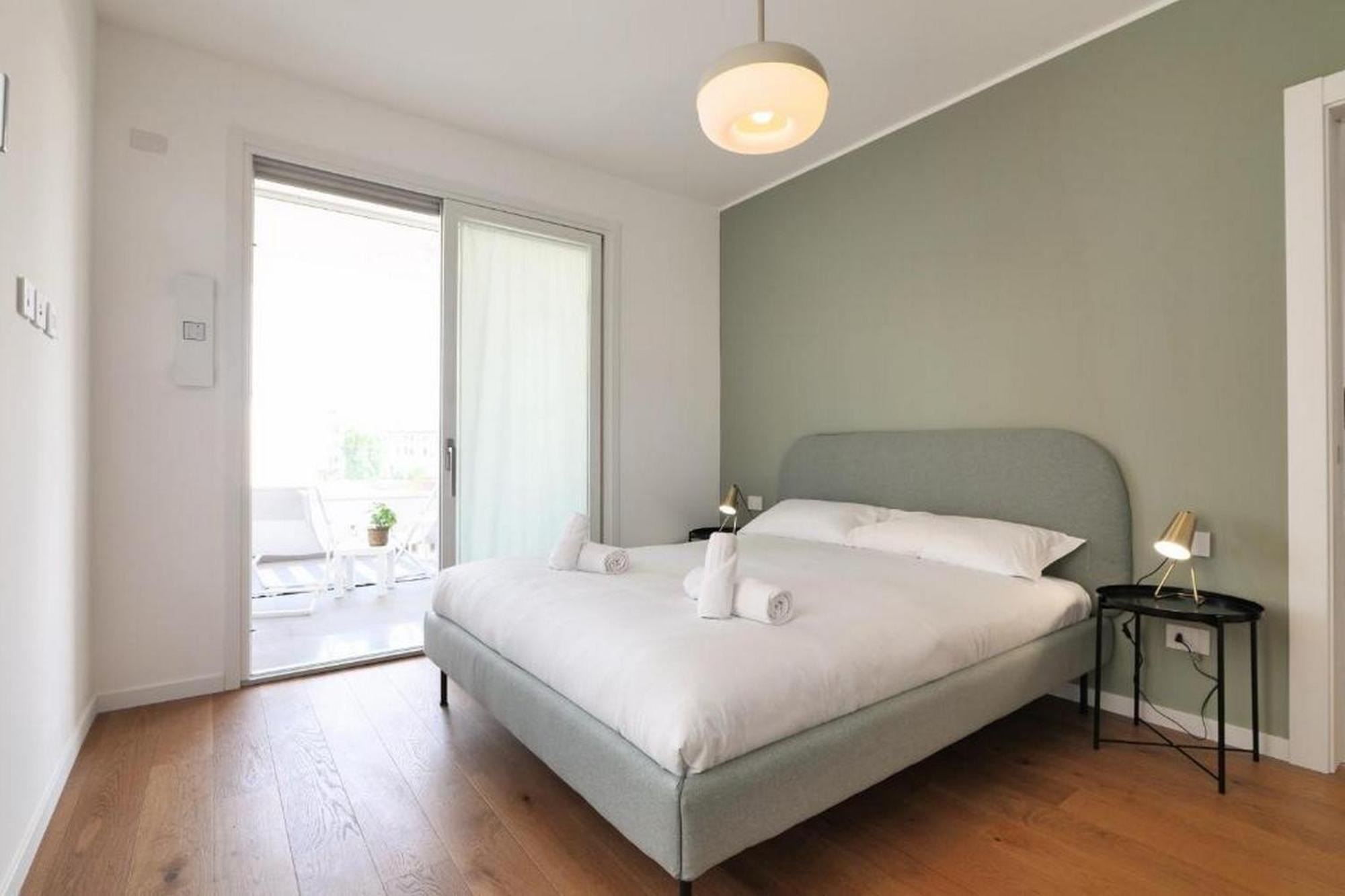 Lovely Terrace Apartment - Porta Romana District מילאנו מראה חיצוני תמונה